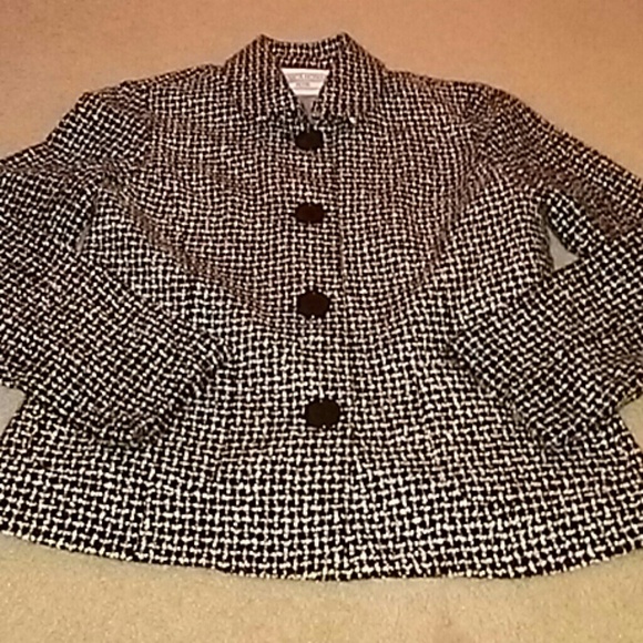 Jessica Howard Jackets & Blazers - Black and white Jessica Howard Blazer